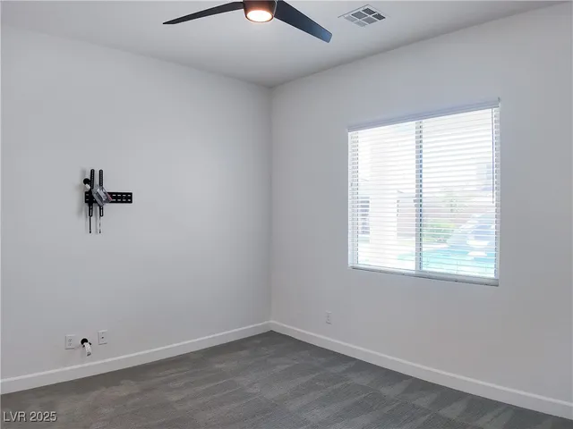 $5,575 | 5817 Yellow Ridge Avenue, Las Vegas, NV 89131