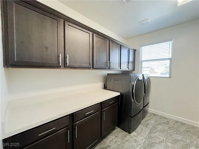 $5,575 | 5817 Yellow Ridge Avenue, Las Vegas, NV 89131