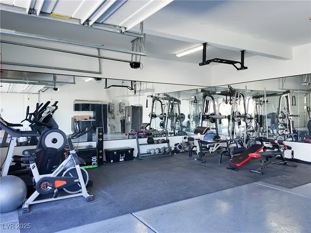 $5,575 | 5817 Yellow Ridge Avenue, Las Vegas, NV 89131