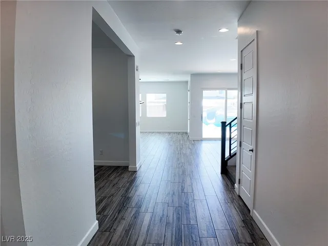 $5,575 | 5817 Yellow Ridge Avenue, Las Vegas, NV 89131