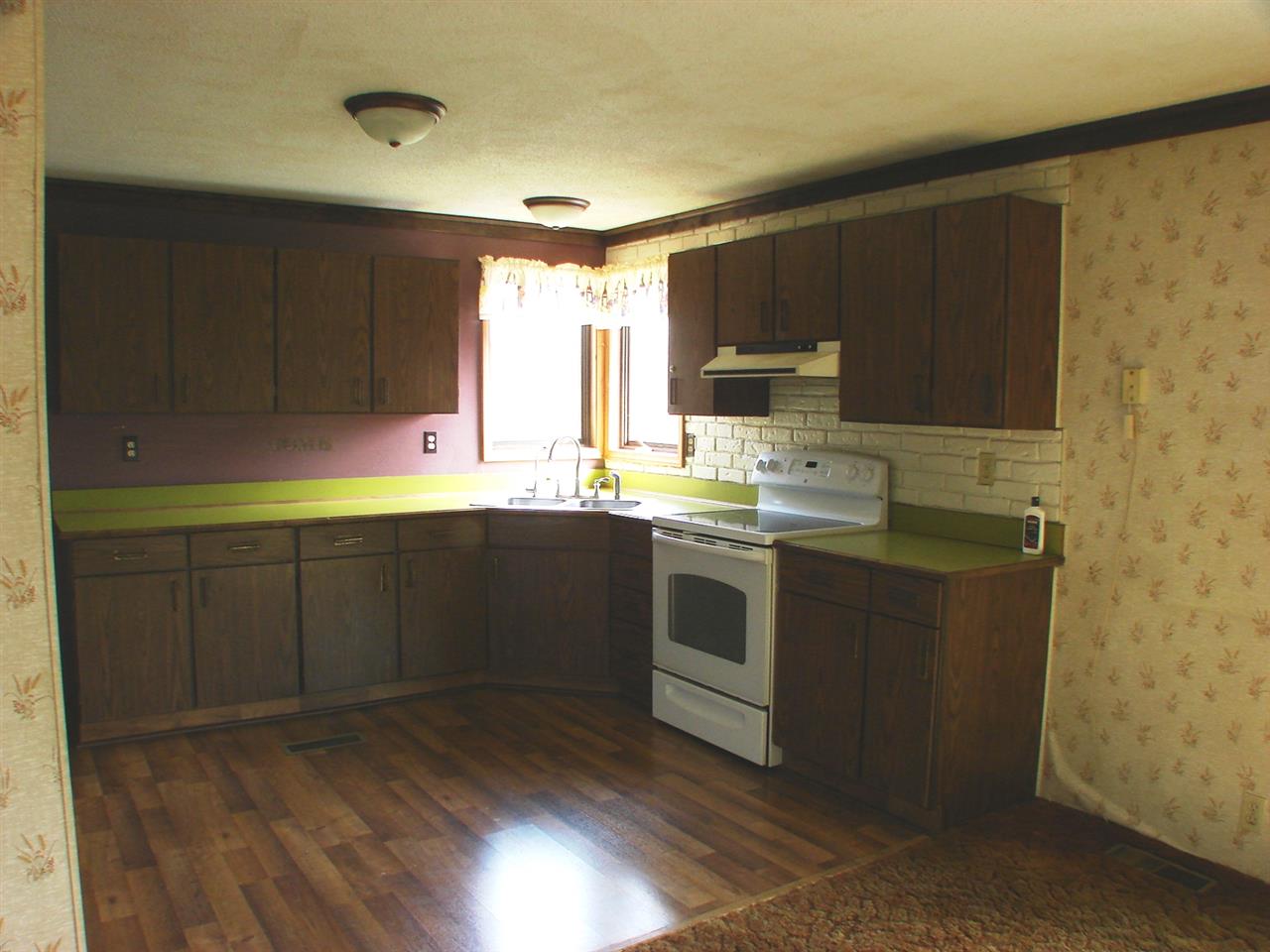 8565 South Smith Road Perrinton, MI 48871 - Photo 9 of 40 1815431-8.JPG