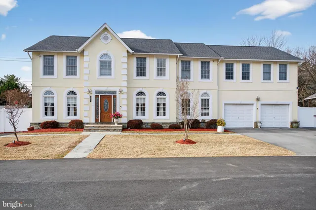 $1,265,000 | 2013 Sullivan Lane, Silver Spring, MD 20906