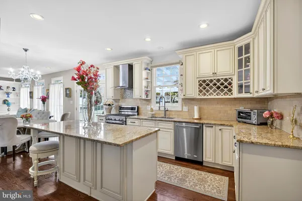 $1,265,000 | 2013 Sullivan Lane, Silver Spring, MD 20906