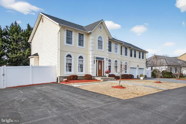 $1,265,000 | 2013 Sullivan Lane, Silver Spring, MD 20906