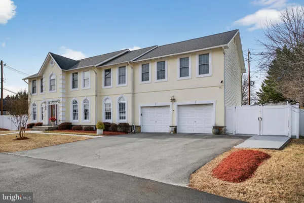 $1,265,000 | 2013 Sullivan Lane, Silver Spring, MD 20906