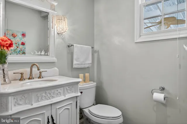 $1,265,000 | 2013 Sullivan Lane, Silver Spring, MD 20906