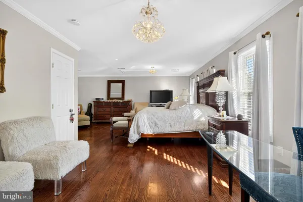 $1,265,000 | 2013 Sullivan Lane, Silver Spring, MD 20906
