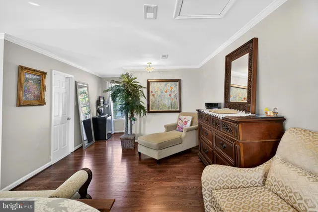 $1,265,000 | 2013 Sullivan Lane, Silver Spring, MD 20906