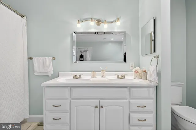 $1,265,000 | 2013 Sullivan Lane, Silver Spring, MD 20906