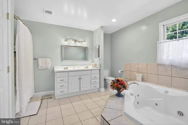 $1,265,000 | 2013 Sullivan Lane, Silver Spring, MD 20906