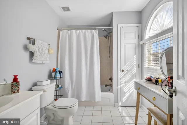 $1,265,000 | 2013 Sullivan Lane, Silver Spring, MD 20906