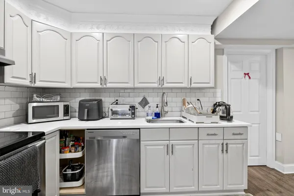 $1,265,000 | 2013 Sullivan Lane, Silver Spring, MD 20906