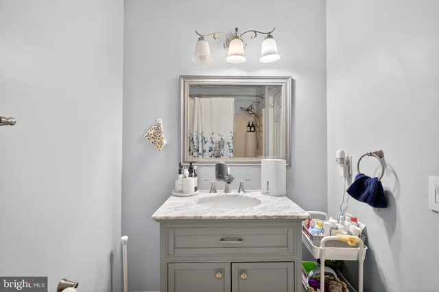 $1,265,000 | 2013 Sullivan Lane, Silver Spring, MD 20906