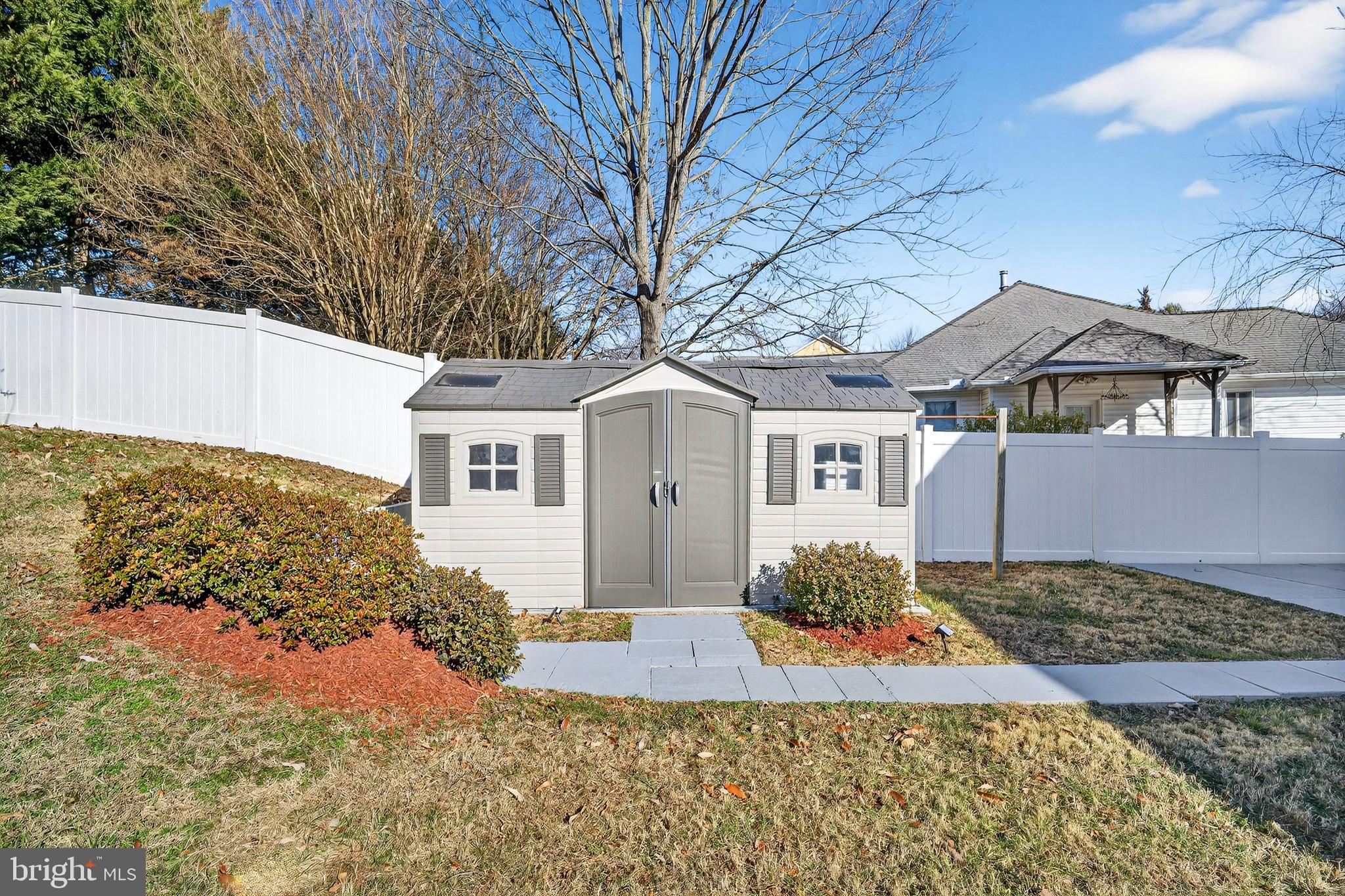 2013 Sullivan Lane Silver Spring, MD 20906 - Photo 9 of 73