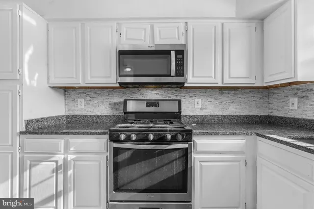 $615,000 | 5557 Reagon Court, Woodbridge, VA 22193