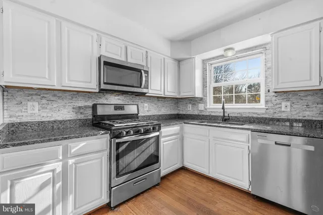 $615,000 | 5557 Reagon Court, Woodbridge, VA 22193