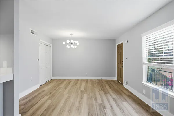 $975 | 7801 Shoal Creek Boulevard, Unit 256, Austin, TX 78757