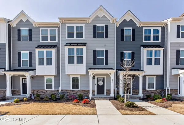$349,900 | 204 Lydia Street, Moyock, NC 27958