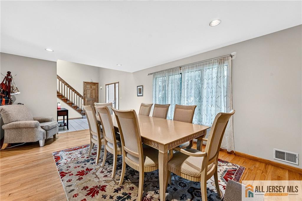 121 West Hill Road Colonia, NJ 07067 - Photo 11 of 37 Gallery Image 11