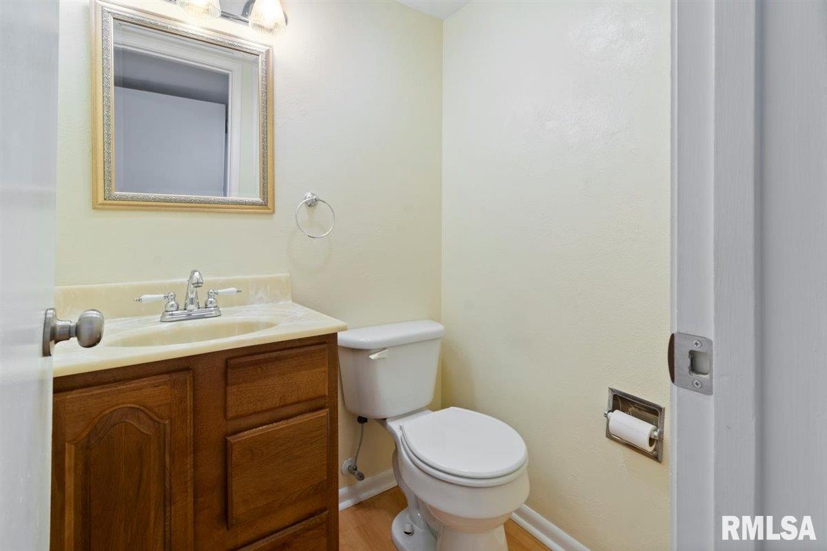 3 Country Place Springfield, IL 62703 - Photo 20 of 49