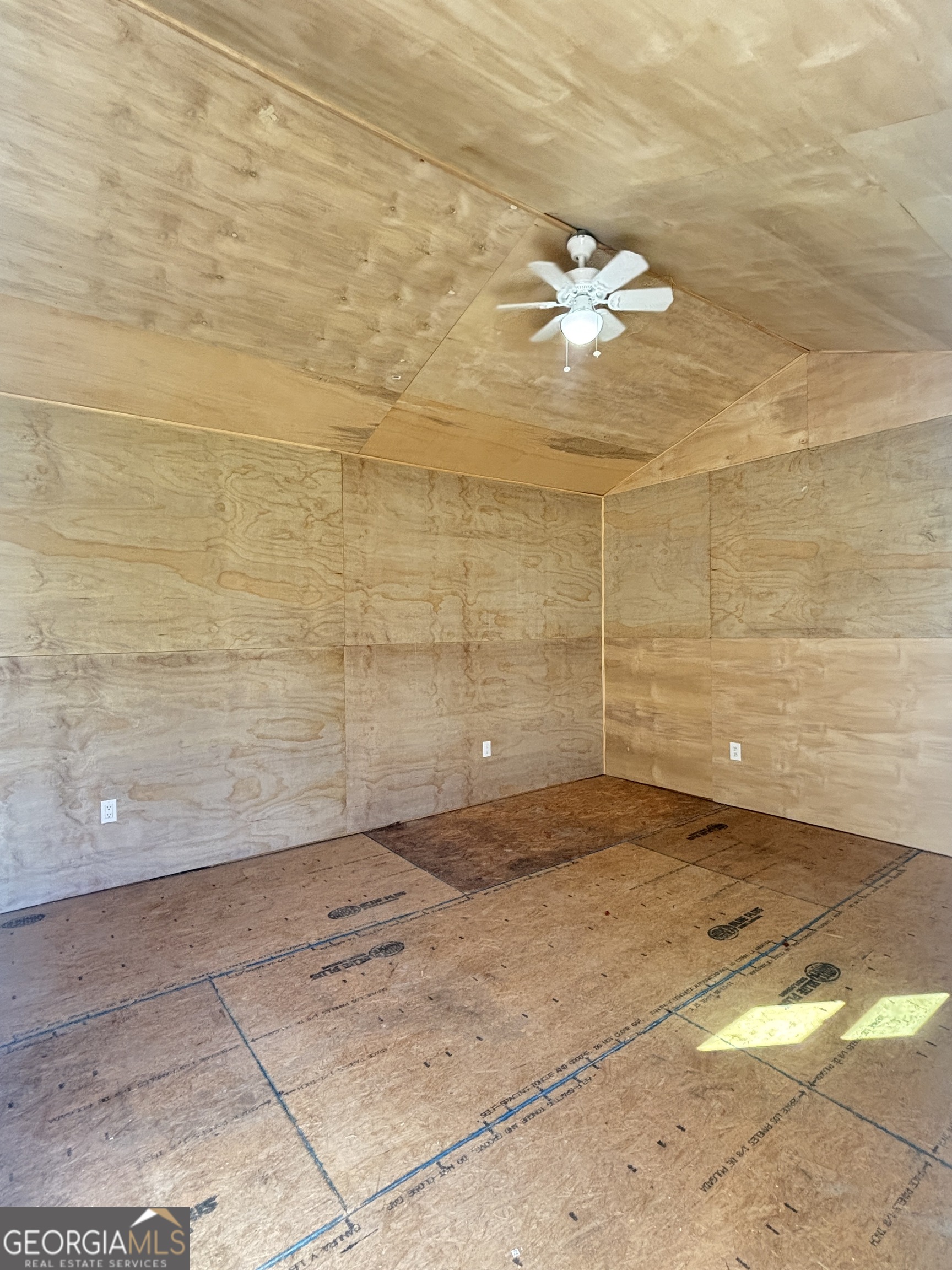 2114 Allie Road Greenville, GA 30222 - Photo 42 of 48 a bathroom with a shower