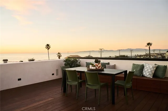 a view of a outdoor seating area