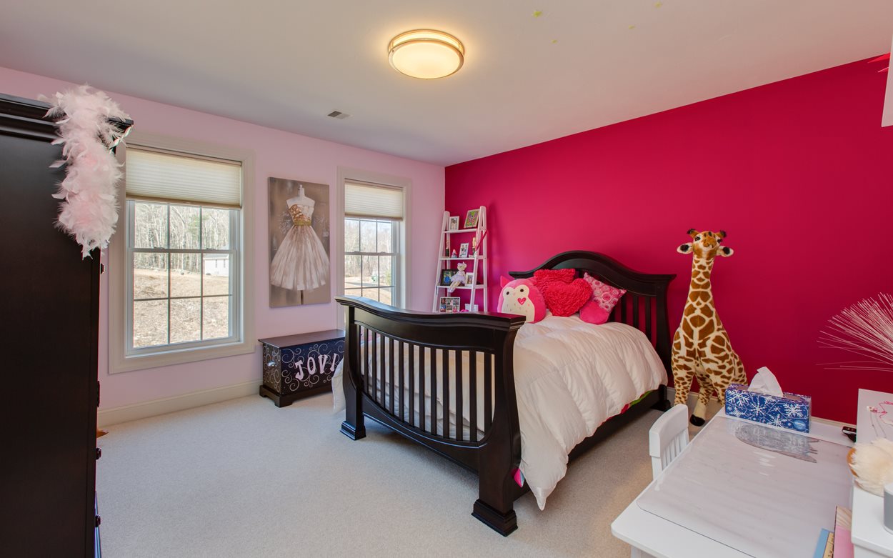 21 Collins Way Pelham, NH 03076 - Photo 26 of 35