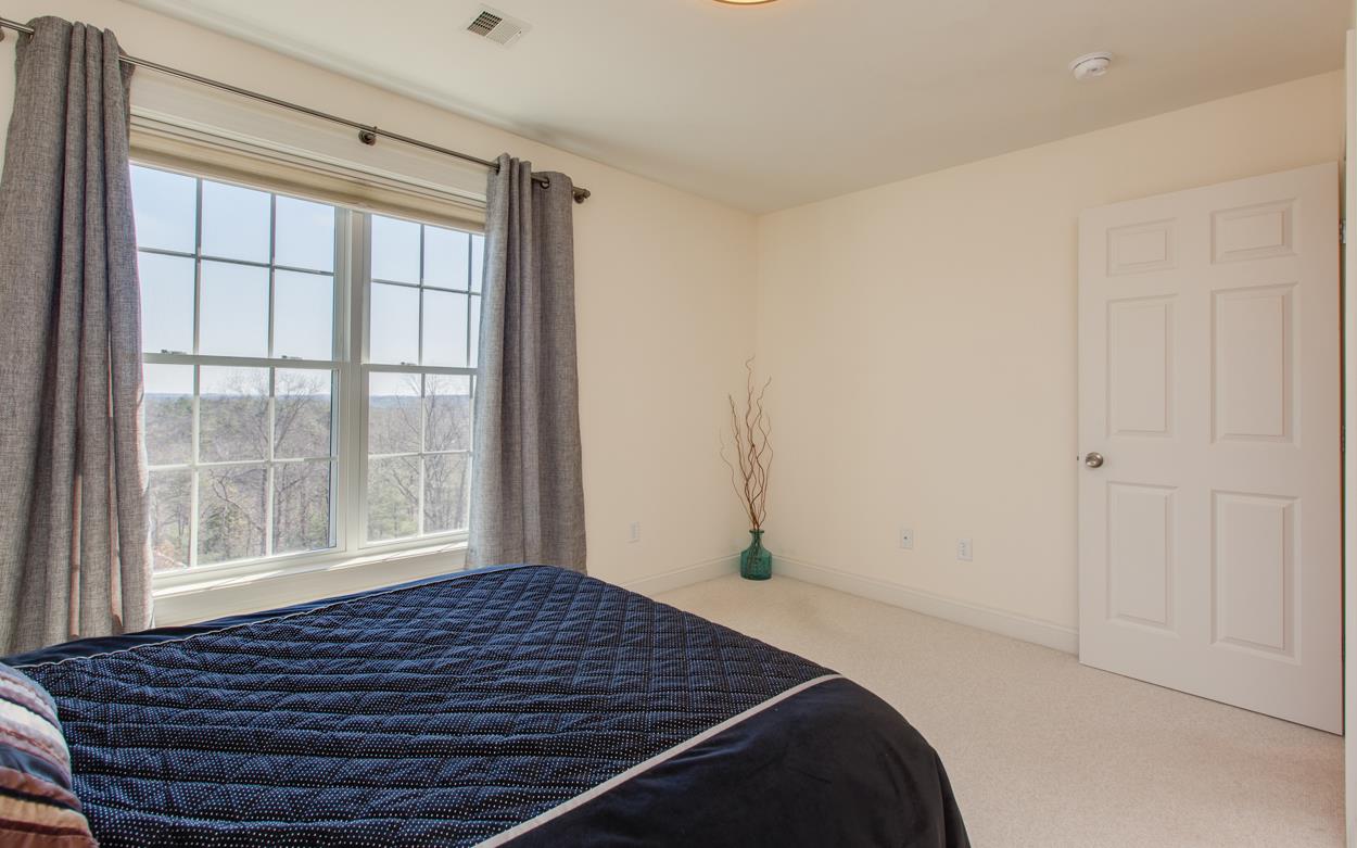 21 Collins Way Pelham, NH 03076 - Photo 27 of 35