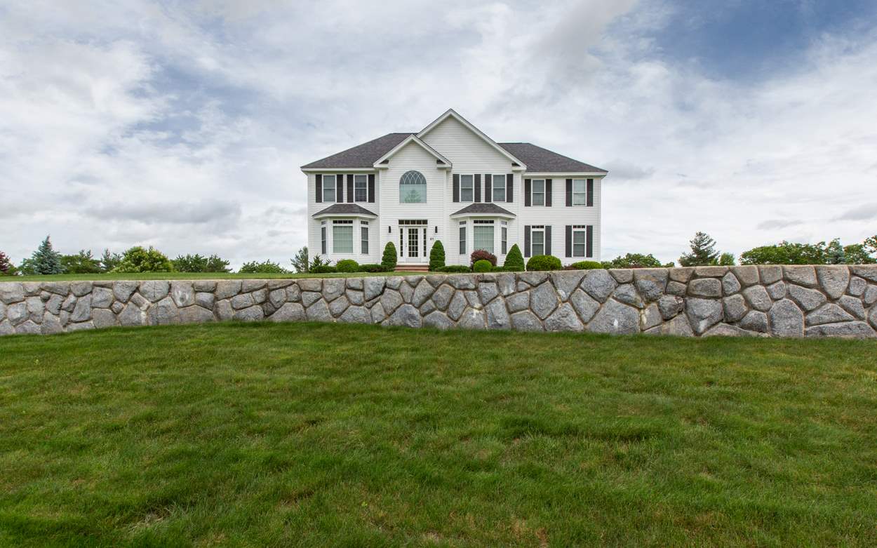 21 Collins Way Pelham, NH 03076 - Photo 31 of 35