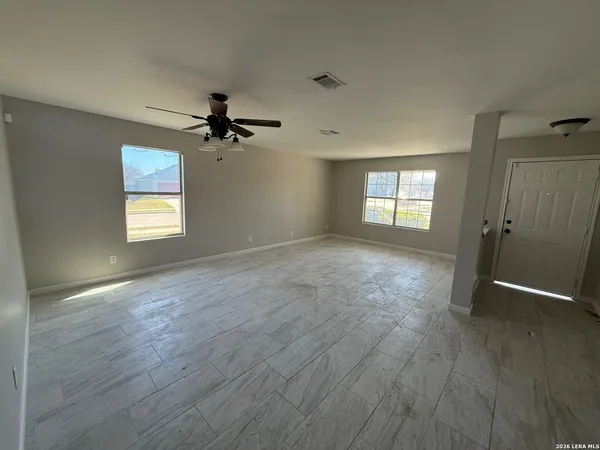 $297,777 | 117 Creekside Drive, Cibolo, TX 78108