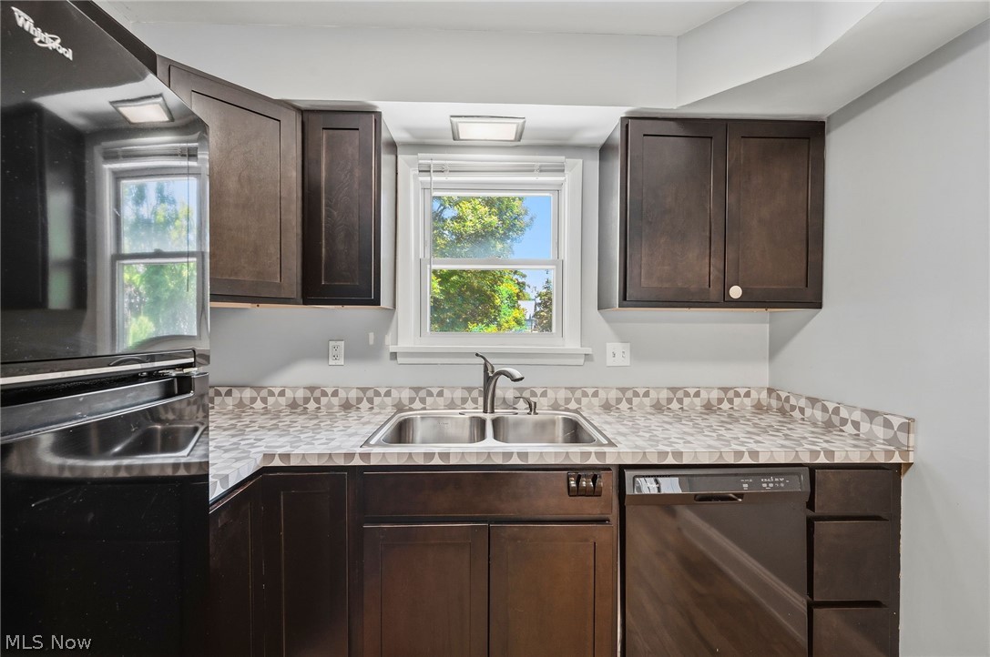 2075 Coventry Road, Unit 2 Cleveland Heights, OH 44118 - Photo 6 of 39