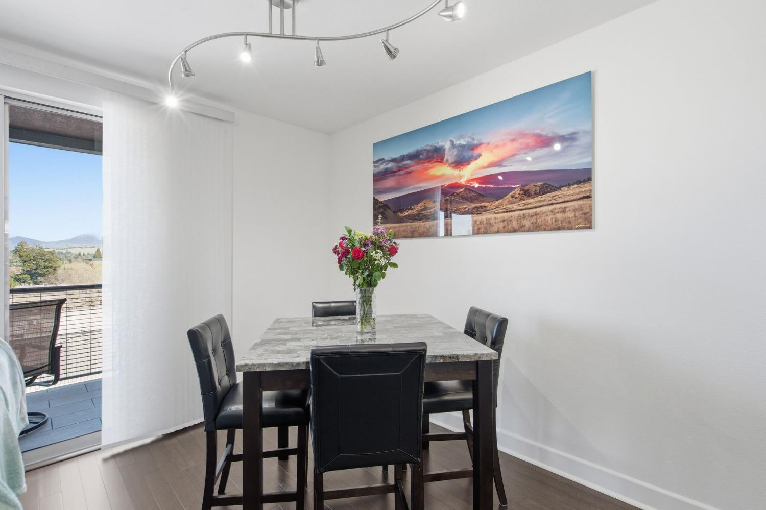 555 Ygnacio Valley Road, Unit 220 Walnut Creek, CA 94596 - Photo 6 of 33