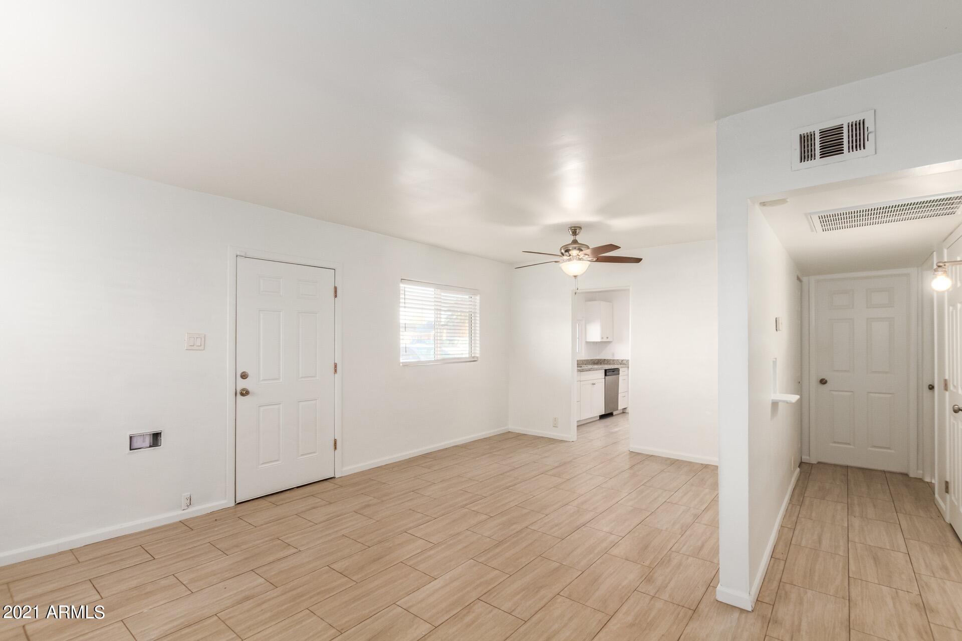 2015 West Monte Vista Road Phoenix, AZ 85009 - Photo 5 of 36 02 Monte Vista