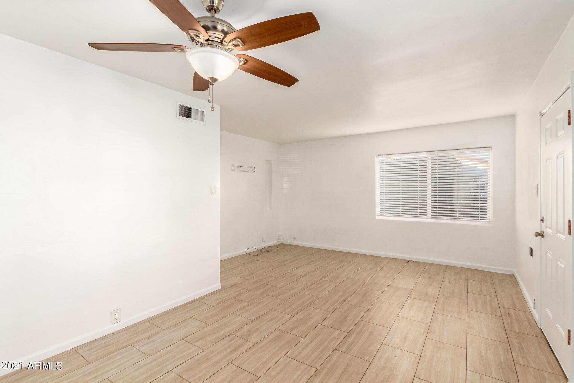 2015 West Monte Vista Road Phoenix, AZ 85009 - Photo 7 of 36 04 Monte Vista