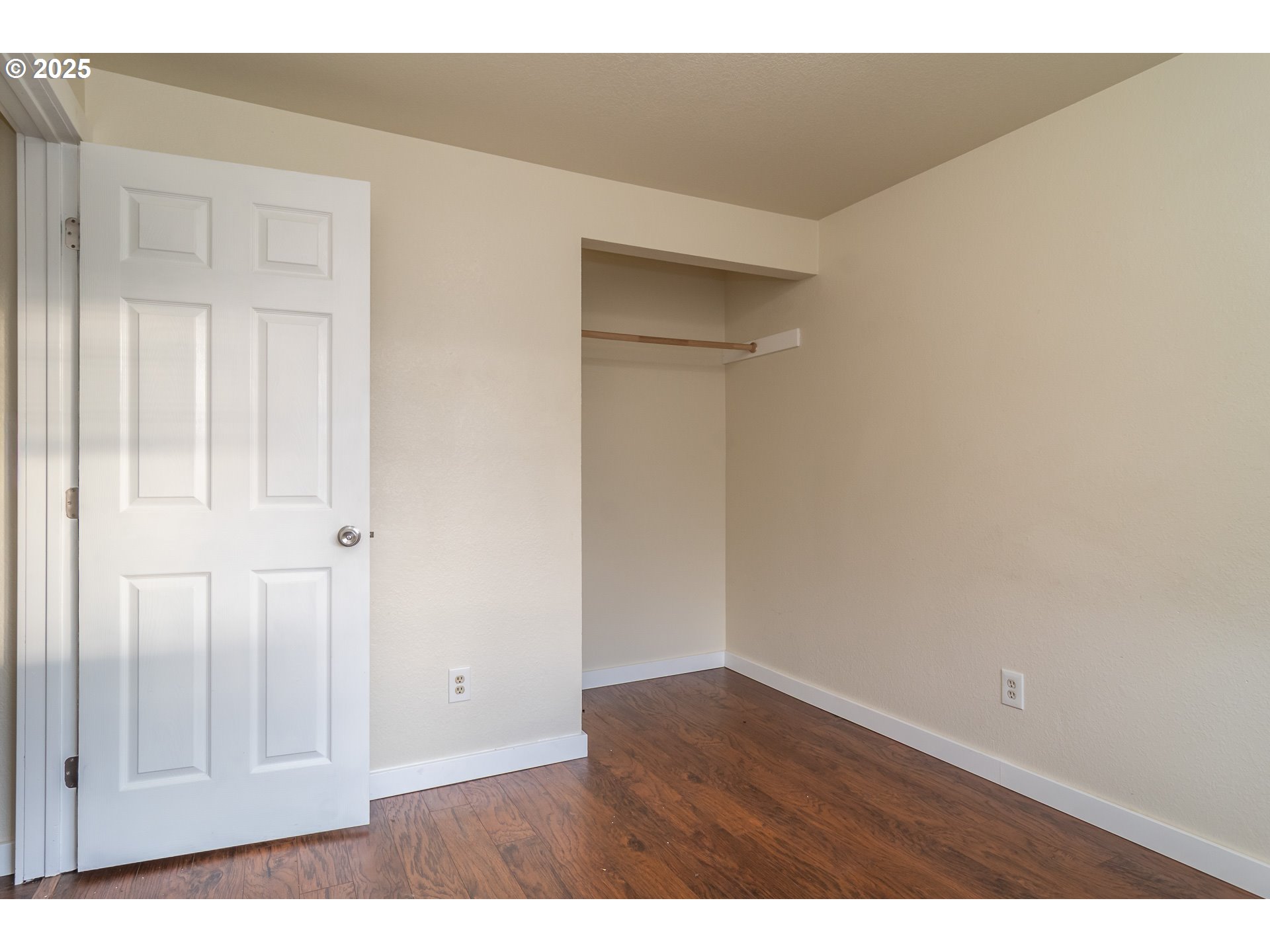 341 Ash Street Sutherlin, OR 97479 - Photo 16 of 28 a view of an empty room