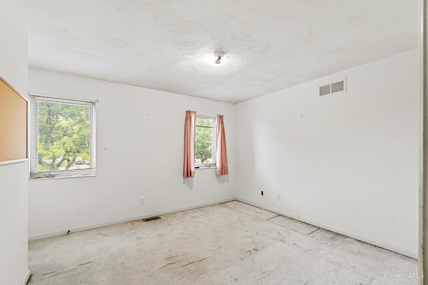 1482 Waycross Road Forest Park, OH 45240 - Photo 22 of 25