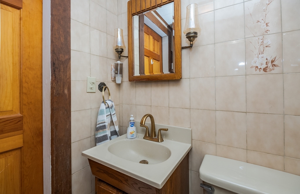 29 Ellis Road Swampscott, MA 01907 - Photo 24 of 38
