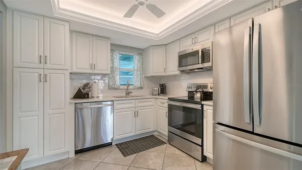 $3,500 | 2657 Riverbluff Parkway, Unit V122, Sarasota, FL 34231