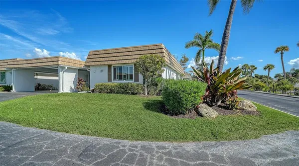 $3,500 | 2657 Riverbluff Parkway, Unit V122, Sarasota, FL 34231