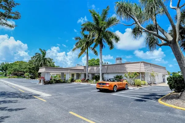 $3,500 | 2657 Riverbluff Parkway, Unit V122, Sarasota, FL 34231