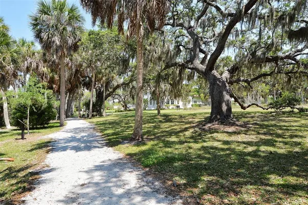 $3,500 | 2657 Riverbluff Parkway, Unit V122, Sarasota, FL 34231