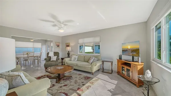 $3,500 | 2657 Riverbluff Parkway, Unit V122, Sarasota, FL 34231