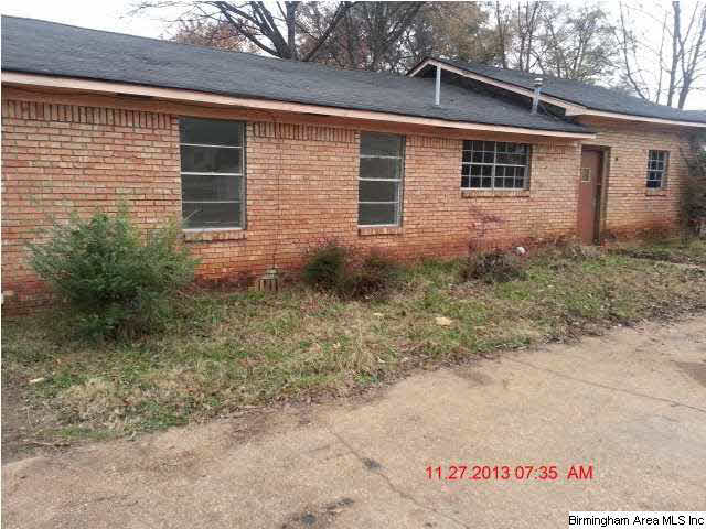 2273 Ishkooda Road Southwest Birmingham, AL 35211 - Photo 2 of 8