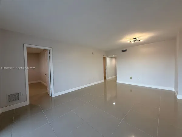 $2,250 | 5033 Northwest 7th Street, Unit 306, Miami, FL 33126