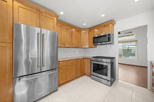 $5,950 | 18402 Oxboro Lane, Huntington Beach, CA 92648