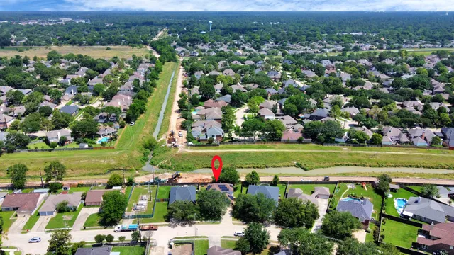 $2,400 | 13114 Oak Ledge Drive, Houston, TX 77065