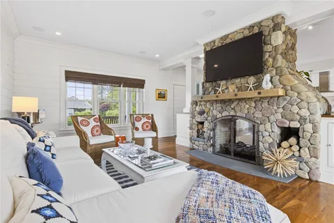 $4,950,000 | 20 Passpataug Avenue, Westerly, RI 02891