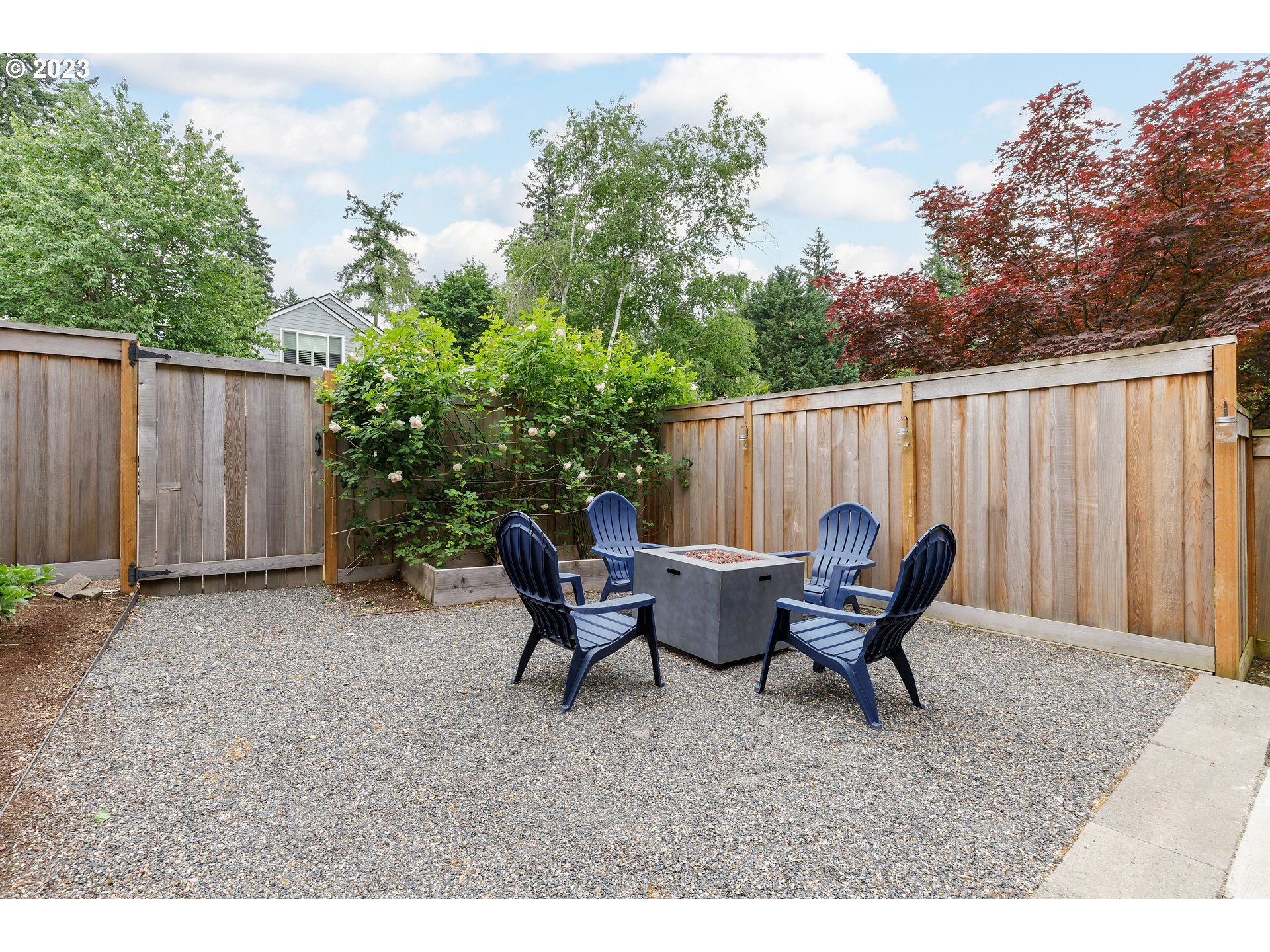 4816 Southwest Orchard Lane Portland, OR 97219 - Photo 32 of 36