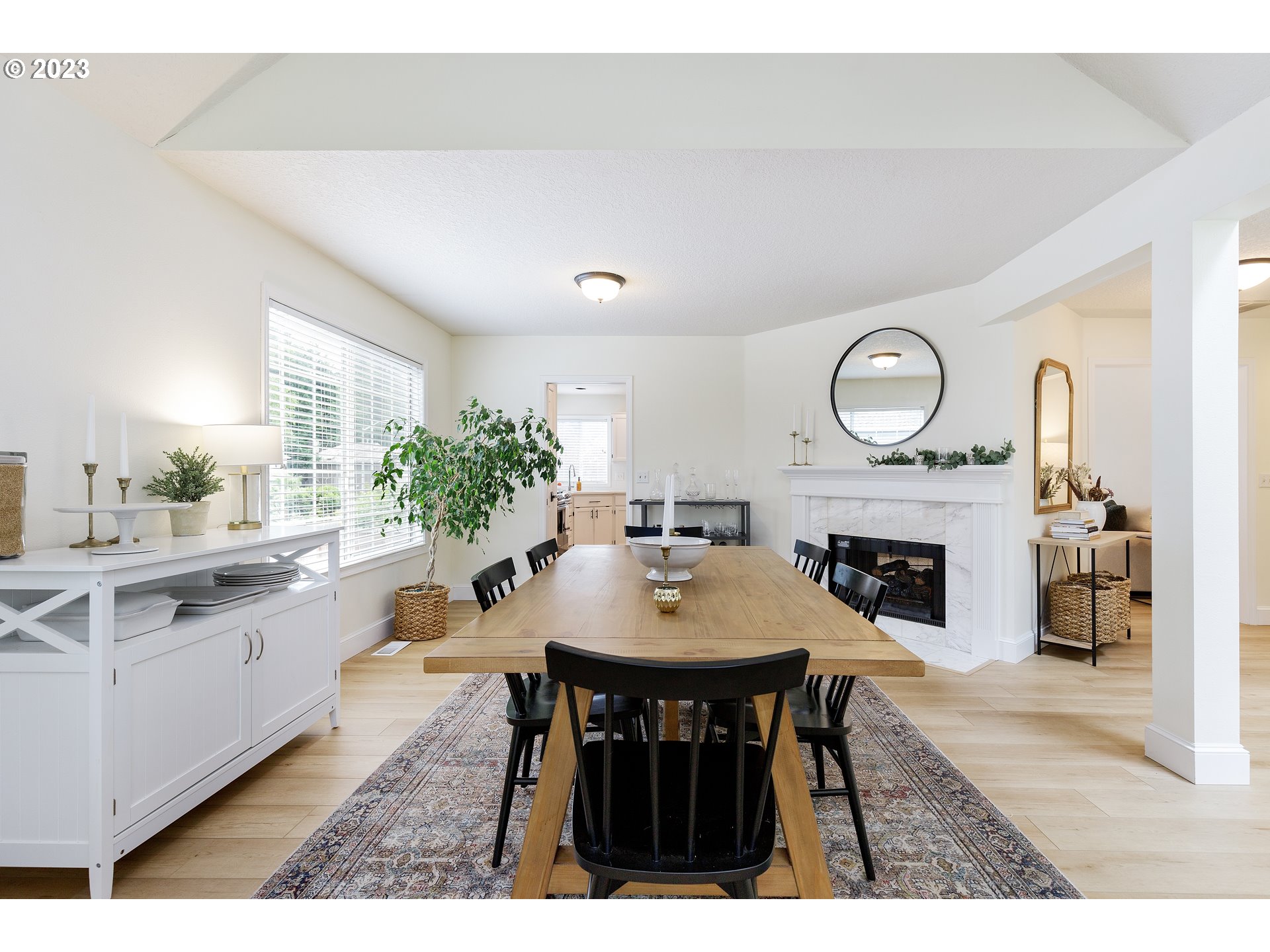 4816 Southwest Orchard Lane Portland, OR 97219 - Photo 7 of 36 Dining Room