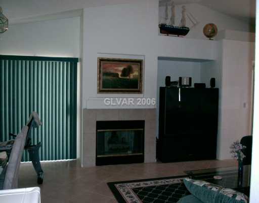 207 Camelback Ridge Avenue Henderson, NV 89012 - Photo 3 of 4 Den.